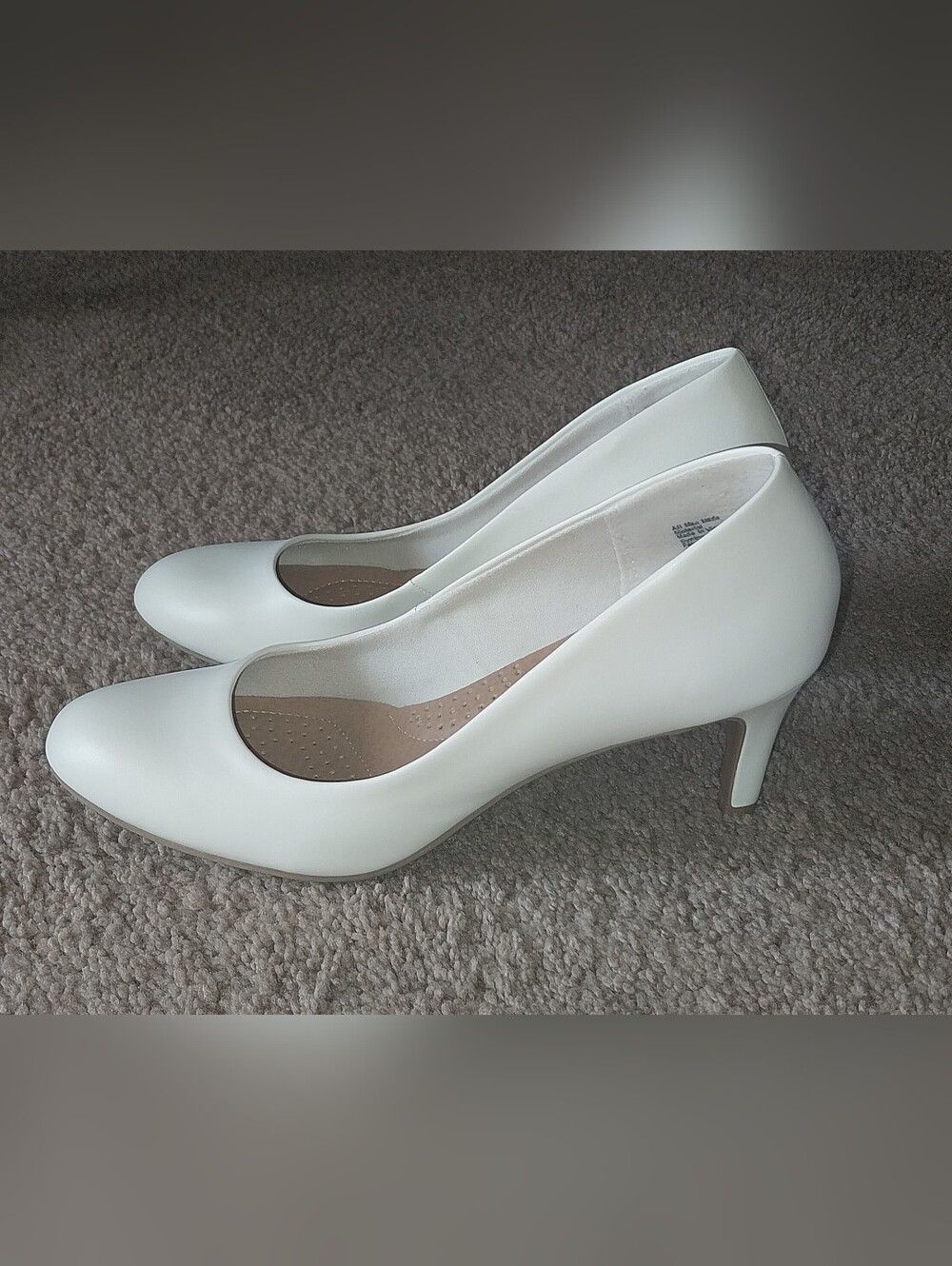 Dexflex Comfort Women's Parigi Pumps Almond White Round Toe Size 7